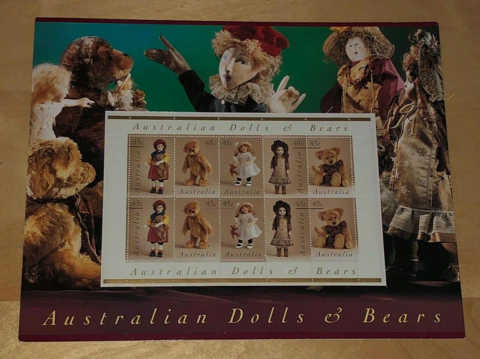 Stamp Sheet Australia Toys Australian Dolls & Bears Ms Presentation Pack 1997