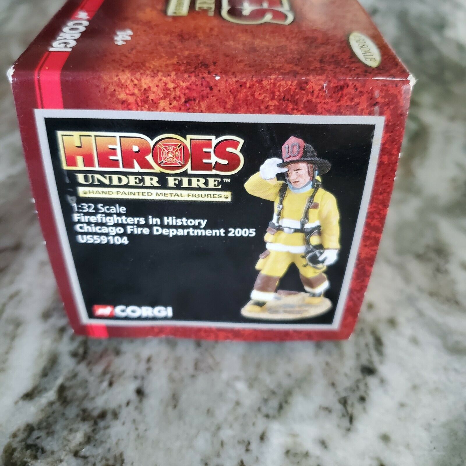 Metal Corgi Heroes Under Fire Chicago Fire Dept. 2005 Firefighter Figure Us59104