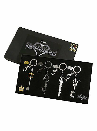 Disney Kingdom Hearts Keyblade Key Chain Set 2017 Summer Convention Exclusive