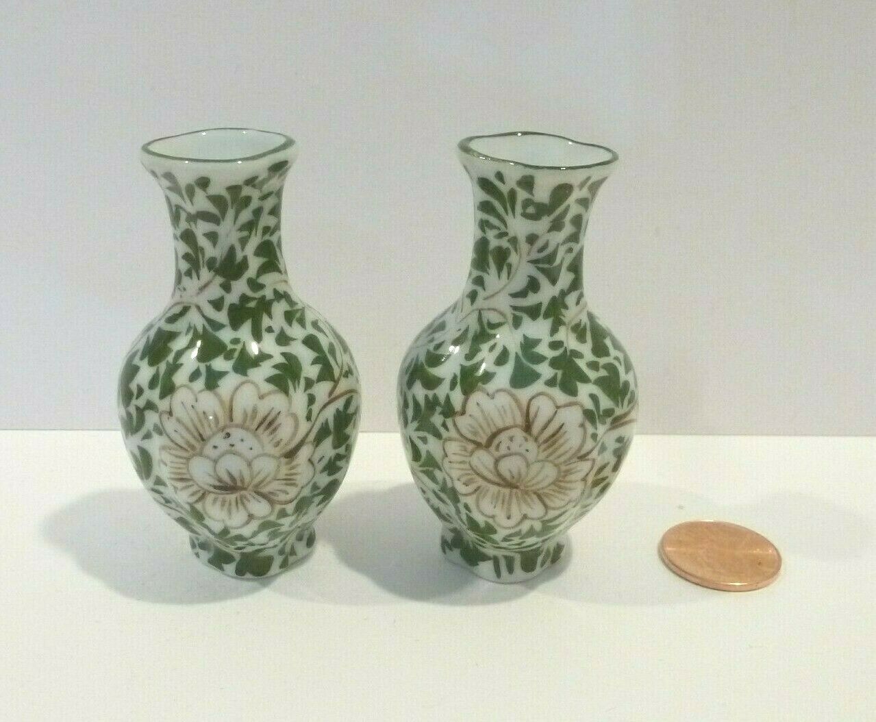 Dollhouse Miniature Large Vases Green & White With Flower Design 2 1/2" Tall